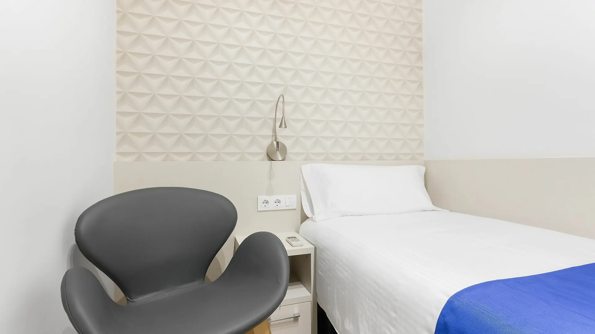 Barcelona Apartments Marina 124 Испания