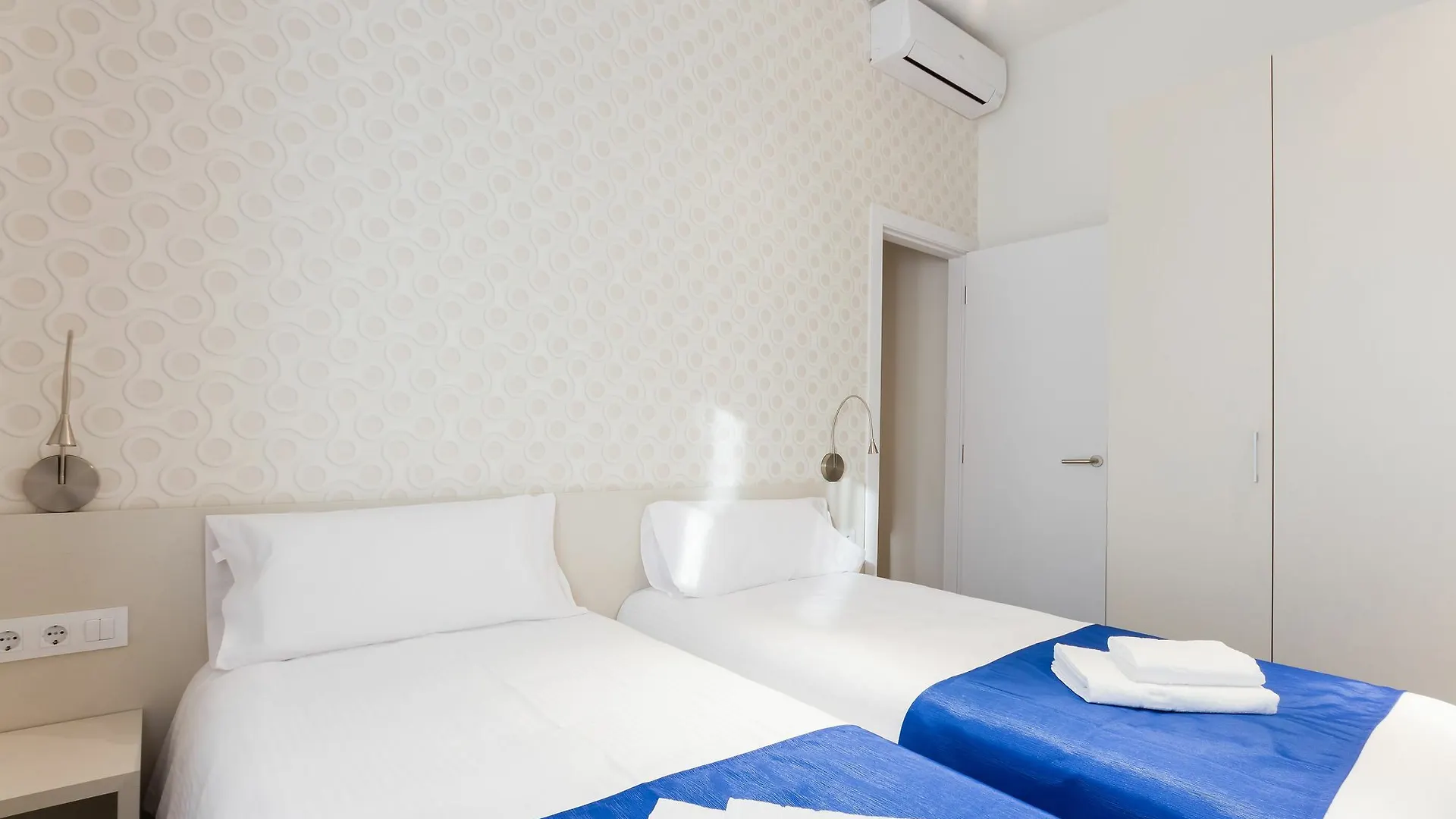 Barcelona Apartments Marina 124